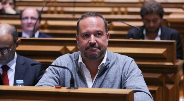 Contrato-programa com a Universidade dos Açores será assinado ainda este ano