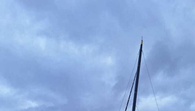 Náutica | Trimaran “Gitana 17” assistido no Porto da Horta