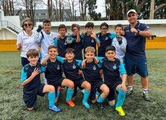 Futebol masculino da Associação de Futebol da Horta |Medalha de prata para o Faial