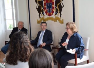 Presidente da Assembleia Legislativa apela aos jovens a defesa contínua dos direitos e valores do 25 de Abril