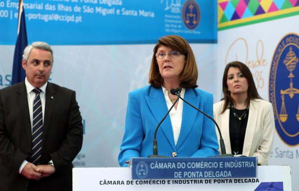 Berta Cabral enaltece vitalidade e determinação dos empresários e das empresas na dinamização da economia regional