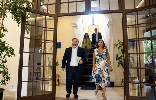 UAc. Paulo do Nascimento Cabral defende formação avançada para candidaturas europeias