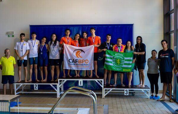 Natação – Campeonato Regional de Absolutos | Clube Naval da Horta conquistou 31 medalhas