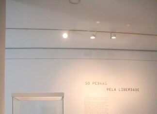 Exposição “50 Pedras pela Liberdade” | A Revolução dos Cravos manifestada nas pedras da calçada portuguesa