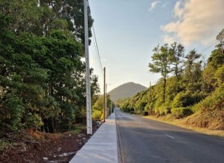 Obras | Passeio construído na reta do Capelo