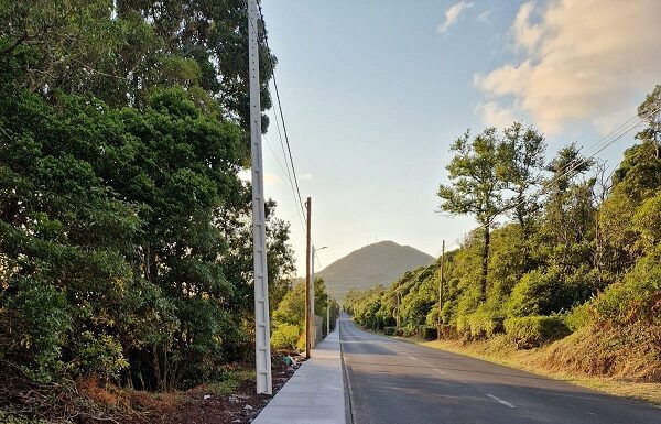 Obras | Passeio construído na reta do Capelo
