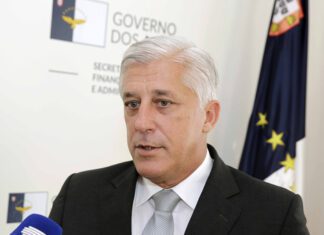 Governo dos Açores cria Bolsas de Ilha para recrutamento de assistentes operacionais para as escolas da Região
