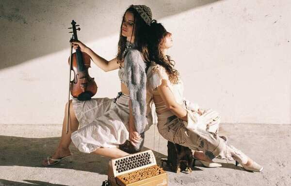 Premiadas como Melhor Projeto Música Folk Galega, Caamaño&Ameixeiras encerram a terceira temporada de Música no Forte