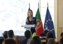 Governo dos Açores já está a processar pagamentos das passagens áreas no âmbito da medida “Regressa a Casa”