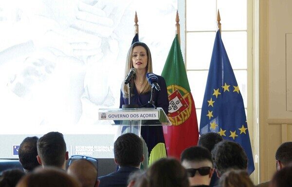 Governo dos Açores já está a processar pagamentos das passagens áreas no âmbito da medida “Regressa a Casa”