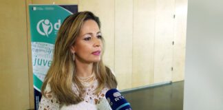 Jovens açorianos recebem “Cheque-Livro” no valor de 100 euros