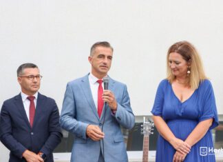 Presidente da Câmara destaca atual papel da Escola do Mar em dia de aniversário