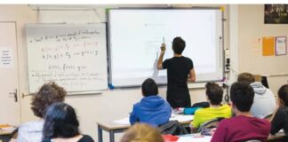 Educação | Alunos regressam às aulas esta segunda-feira