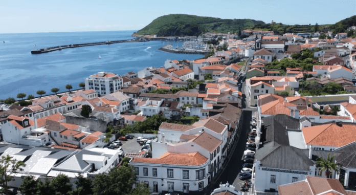 habitacao_faial_2-810x443