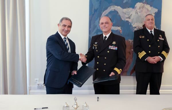 Governo dos Açores reforça vigilância marítima com protocolo com Marinha e Autoridade Marítima Nacional