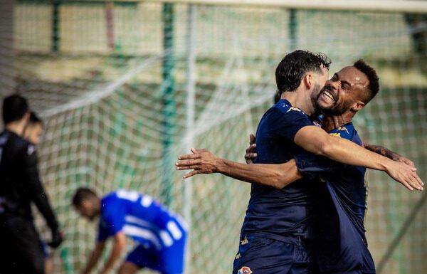 Campeonato da Associação de Futebol da Horta | Fayal e Madalena somam primeira vitória