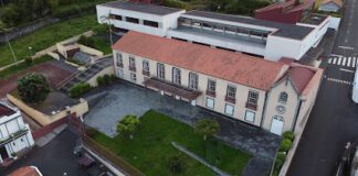 Escola Profissional da Horta | Vários anos depois o bar/refeitório está a “funcionar em pleno”