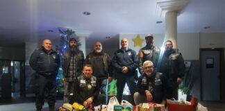 Campanha Natal Solidário – Moto Clube Ilha Azul entrega 12 cabazes a famílias carenciadas