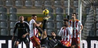 Futebol | Goulart estreia-se de bicicleta