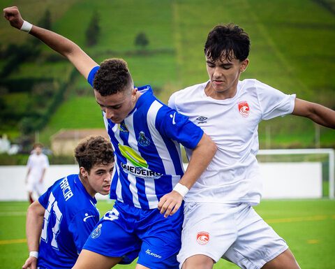 Futebol – Regional de Juvenis | Flamengos derrotado na receção ao Santa Clara
