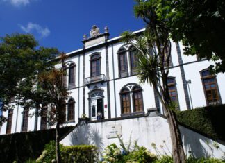 Universidade dos Açores | Pólo da Horta receberá licenciatura em Ciências dos Oceanos