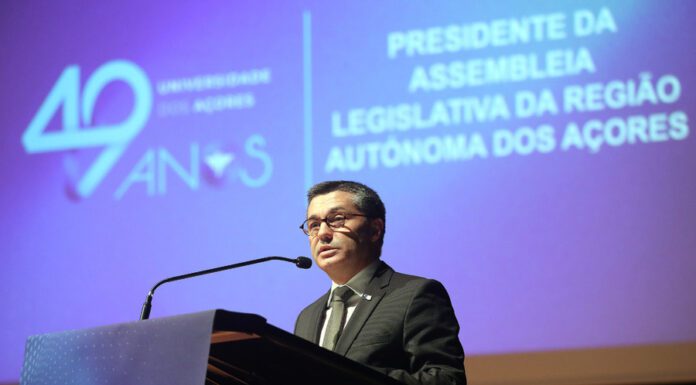 Presidente da Assembleia Legislativa destaca contributo da Universidade dos Açores na fixação de jovens e no combate ao despovoamento das ilhas