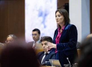 Governo regulariza imóveis de sinistrados do sismo e resolve “trapalhada” socialista