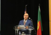 Vereadores do PS criticam postura contraditória do presidente da Câmara nas ligações aéreas