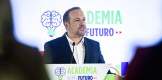 Francisco César rejeita privatizações oportunistas de empresas cruciais para a Região