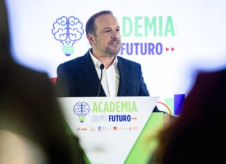 Francisco César rejeita privatizações oportunistas de empresas cruciais para a Região