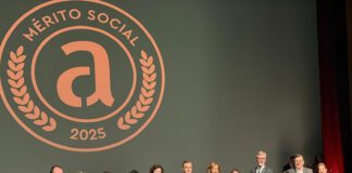 Horta distinguida com bandeira de mérito social