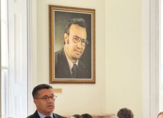 “Democracia e Autonomia exigem atenção, participação e defesa contínua”, defende o Presidente da Assembleia Legislativa