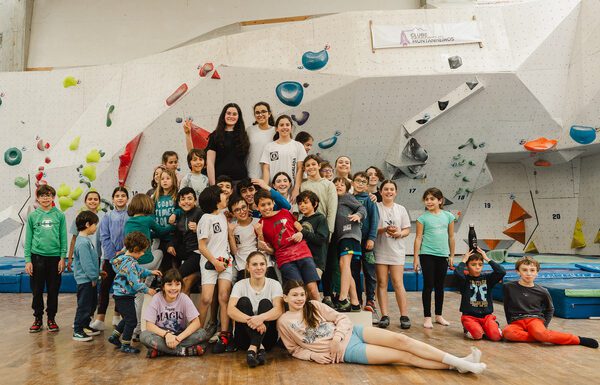 Campeonato Regional de Escalada | Atletas do CEMF alcançaram pódios