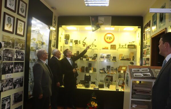 Comércio Local | Foto Jovial celebra 85 anos com a inauguração do Museu da Fotografia