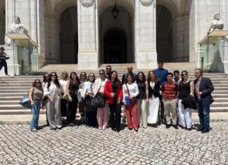Parlamento dos Jovens
