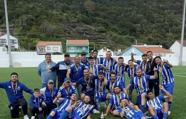 Futebol Sénior Masculino | Flamengos soma ao seu palmarés a Supertaça do Triângulo