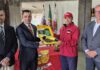 Bombeiros com inibidores de veículos elétricos