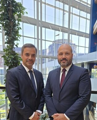 André Rodrigues pressiona Comissão Europeia a criar programa permanente de apoio aos transportes nas RUP