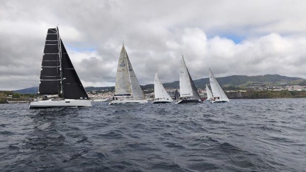 1753964673542_Largada segunda regata oceanica