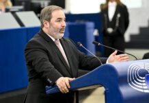 Adiamentos das negociações UE-EUA nas empresas e cidadãos