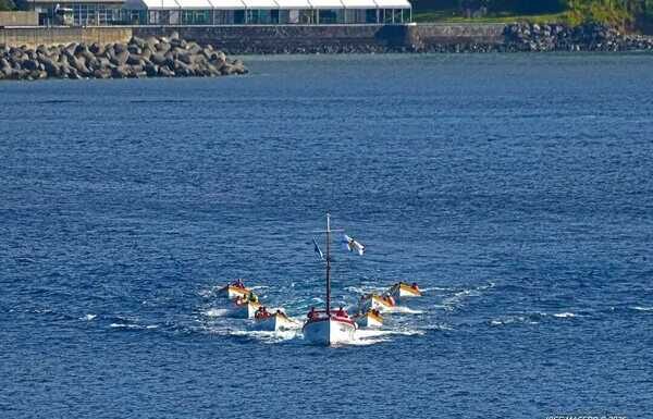 Regata de Vela do Comprido 2025 | Bote Senhora das Angústias chega em primeiro