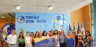 Rainha da Semana do Mar entrega prémio solidário à Escola Secundária Manuel de Arriaga