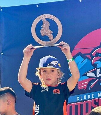 Campeonato de Motocross MX50 | Rodrigo Garcia sagra-se campeão nacional