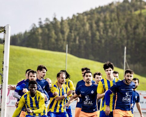 Campeonato de Futebol dos Açores | Lajense soma três pontos, Flamengos perdem terreno