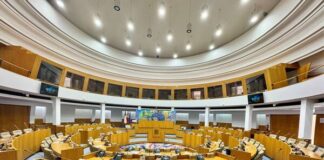 Período legislativo de fevereiro adiado