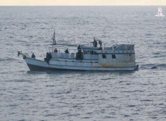 Apreendidos1 800 quilos de cocaína – Marinha colabora com Polícia Judiciária e Força Aérea na interceção de uma embarcação de pesca nos Açores