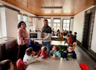 Educação | Junta de Freguesia do Salão oferece micro-ondas à EB1/JI dos Cedros