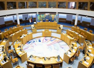 Sessão Plenária de Março | Subsídio de Mobilidade em debate na Assembleia Regional