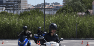 Formação | Carta de ciclomotores aos 14 anos passa para as escolas de condução