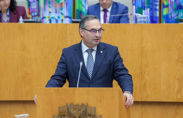 Governo dos Açores regista investimento histórico de 60 milhões de euros na agricultura com crescimento recorde da produção